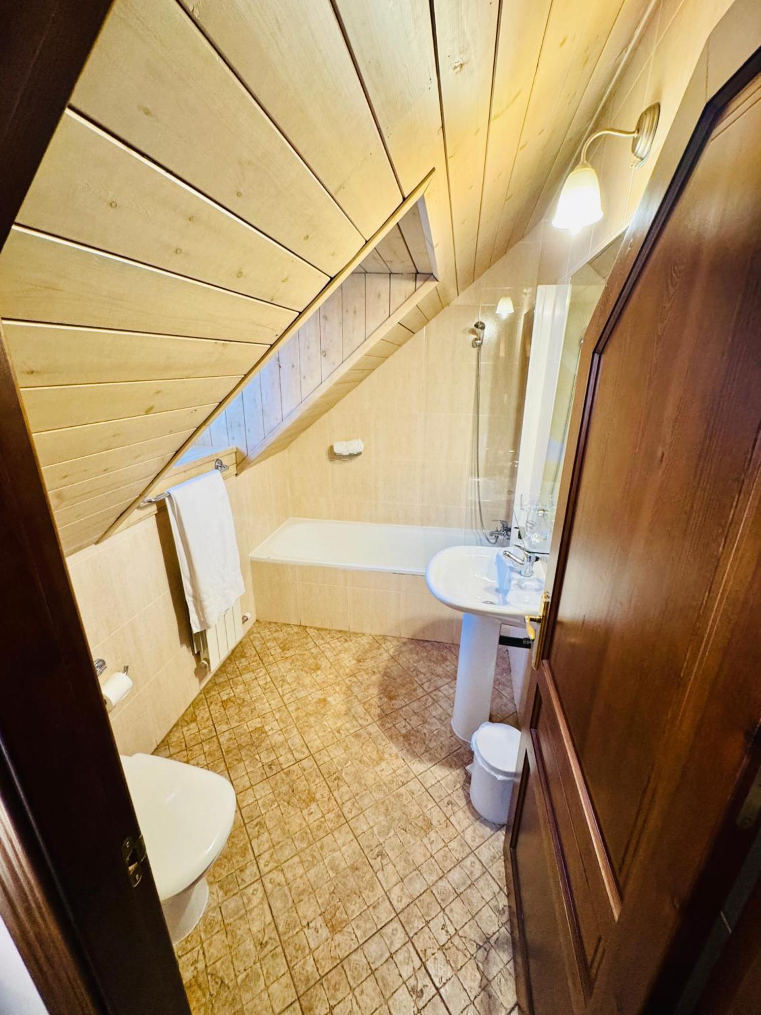 Hostal Nau Pradets Vielha Kültér fotó