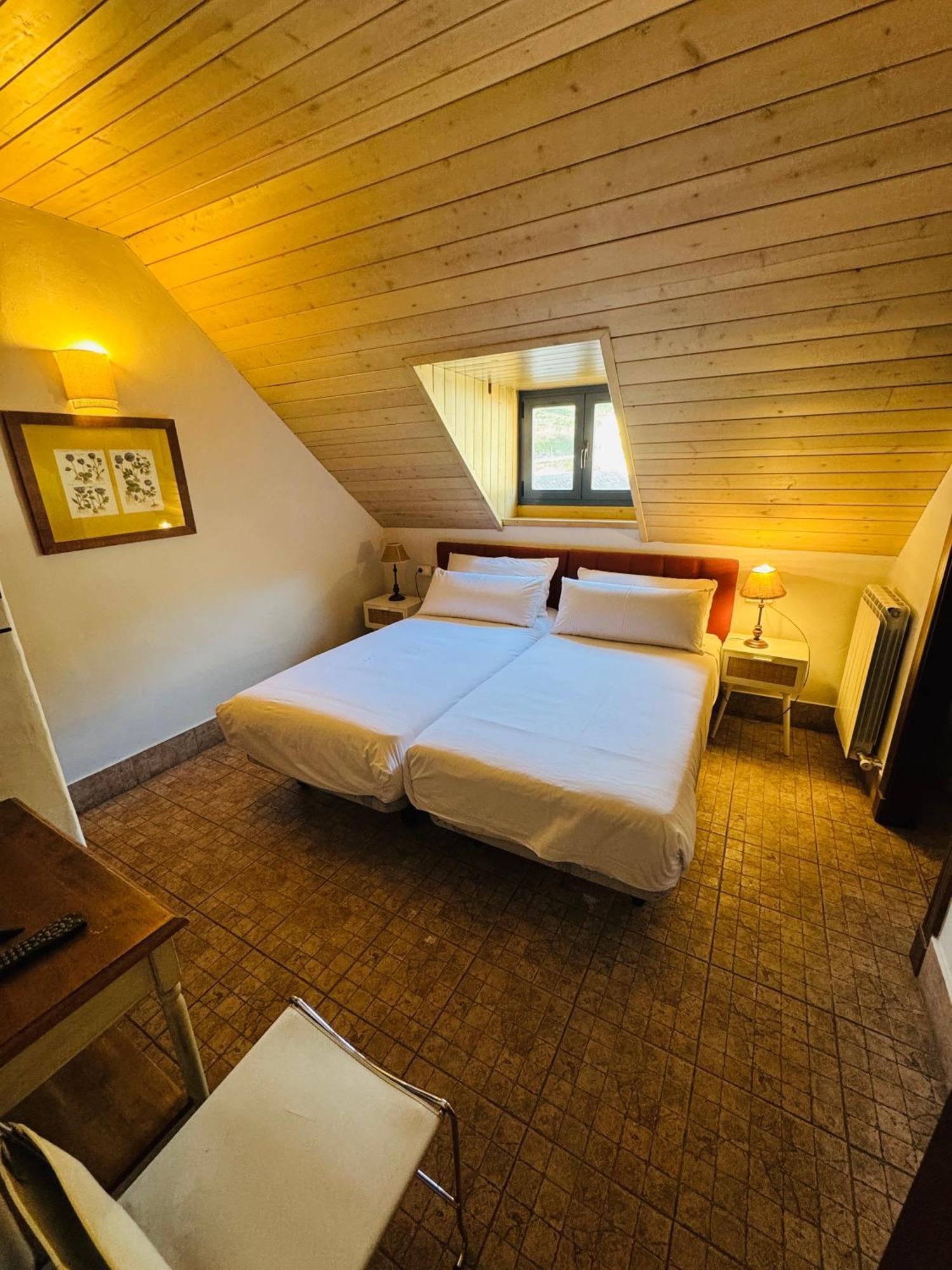 Hostal Nau Pradets Vielha Kültér fotó